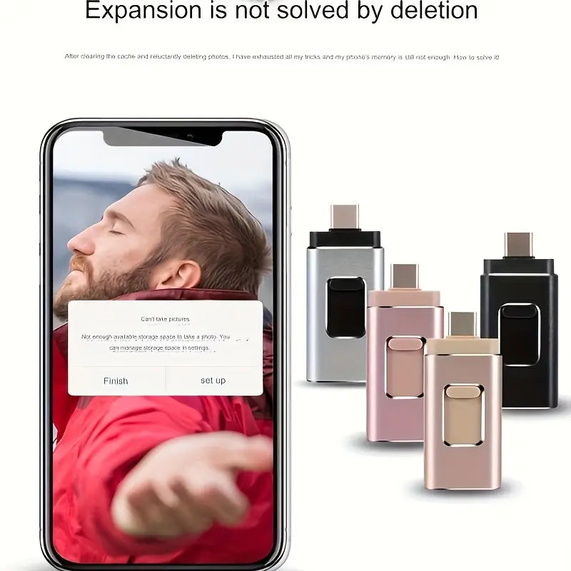 Ruimte tekort op je telefoon? QuadPort™ (USB-C, Lightning, USB-A & Micro-USB)